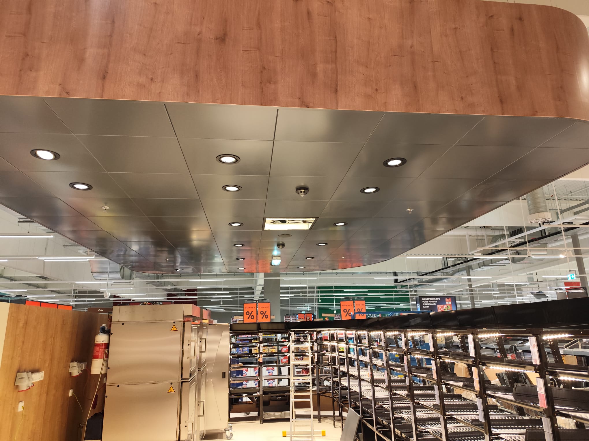 Montáž osvetlenia a uzemnenia – Kaufland  TT
